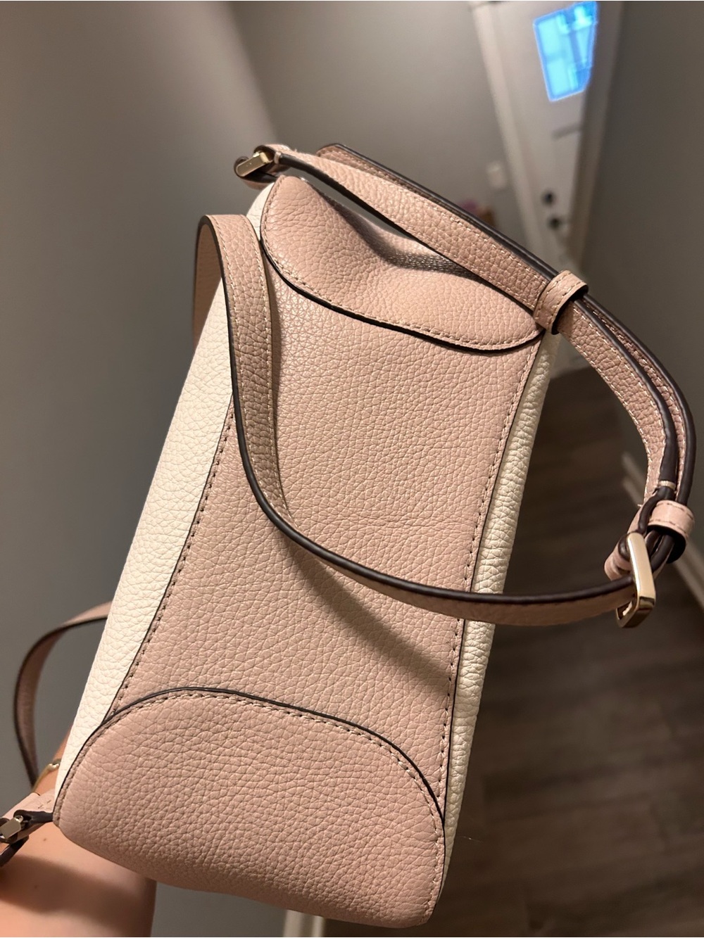 NWT - kate spade New York Leila Drawstring Medium Flap Two-Tone Leather Backpack - Picture 4 of 6